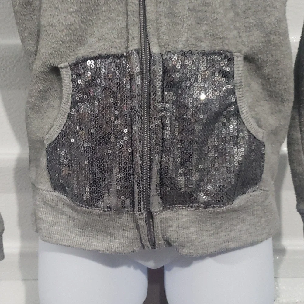 Children's  Place Gray Jacket With Hoodie‎ size XS (4)